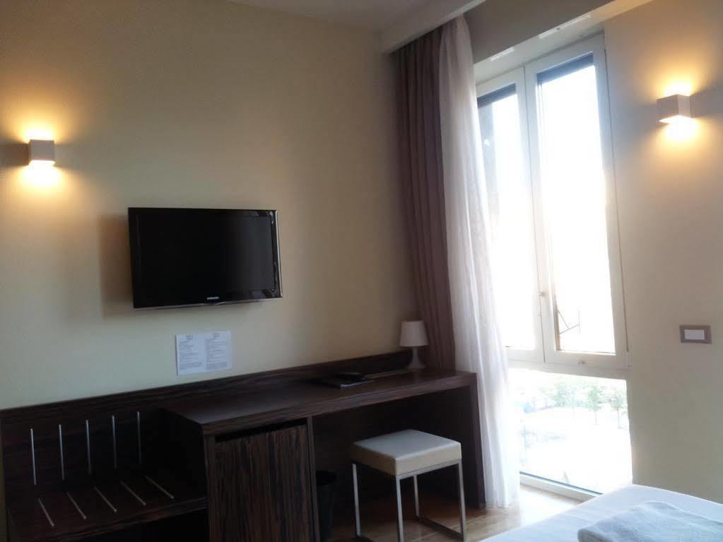 Ih Hotels Milano Centrale Guest House Zewnętrze zdjęcie